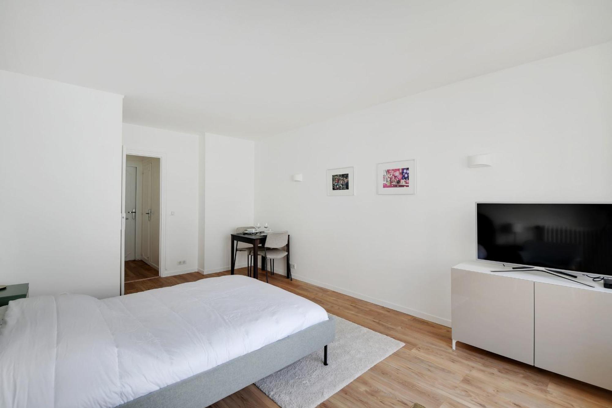 Bright Studio For 2 - Champs-Elysees Paris Eksteriør billede